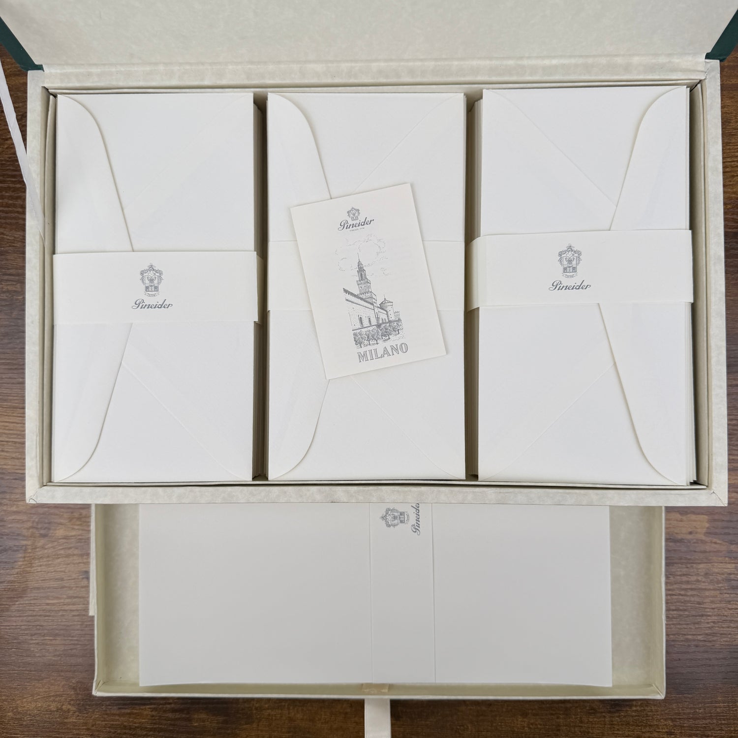Pineider Milano Gift Box - White Paper - Small