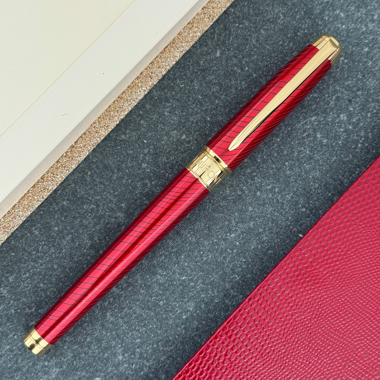S.T. Dupont Line D Eternity Horsemane Fountain Pen - Red (Limited Edition)