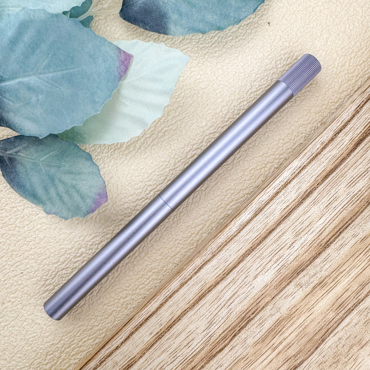 Tom's Studio Lumos Pro - Refillable Multi-Tip Pen