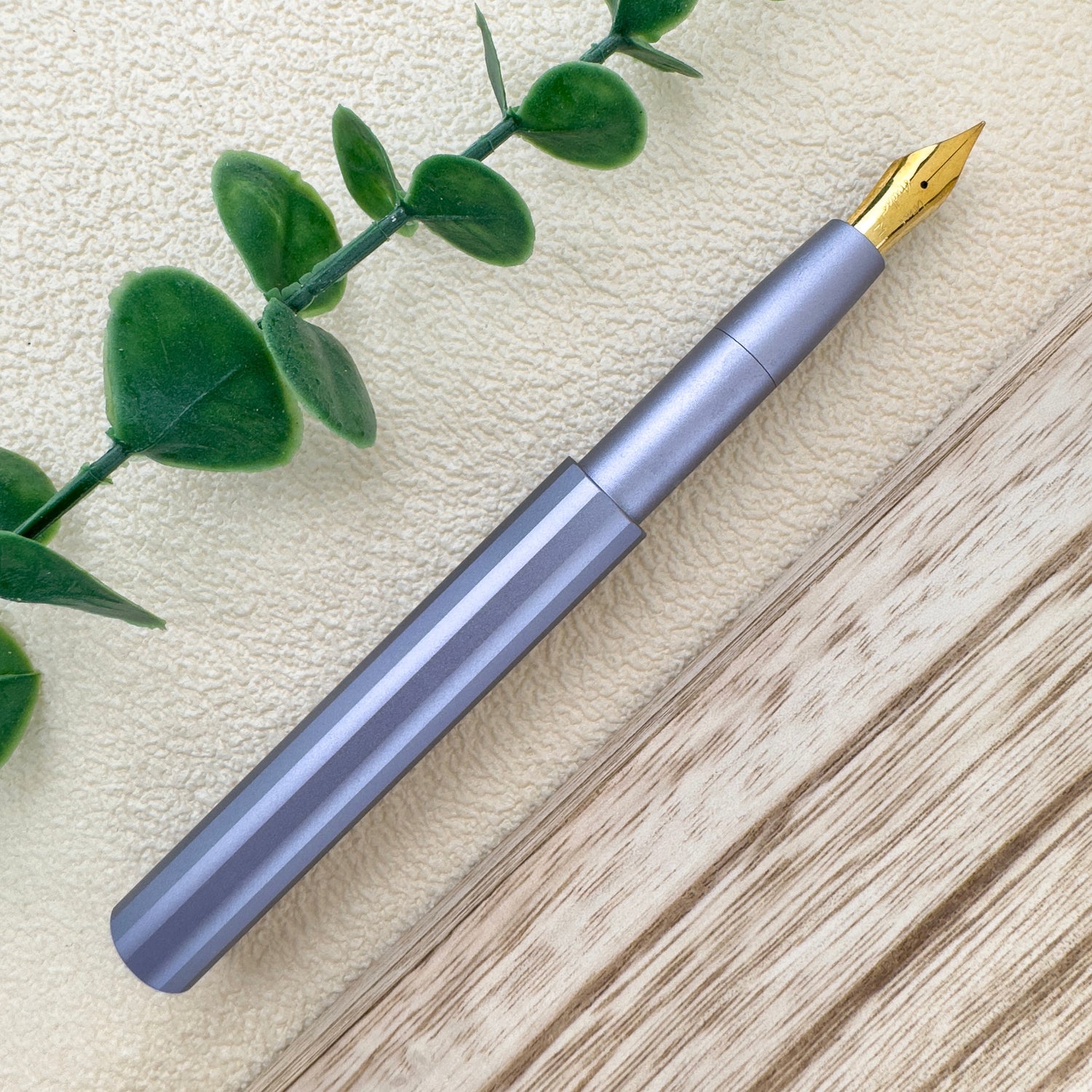 Tom's Studio The Studio Pocket Fountain Pen - Wisteria