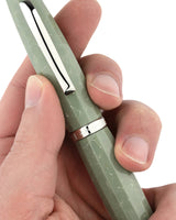 FEEL Verde Antico in hand