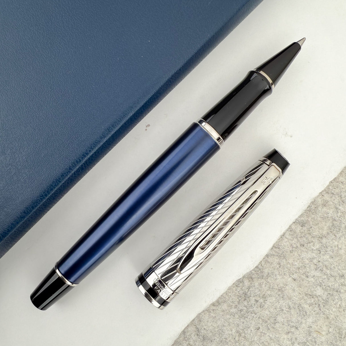 Waterman Expert Deluxe Rollerball Pen - Metallic Blue Lacquer