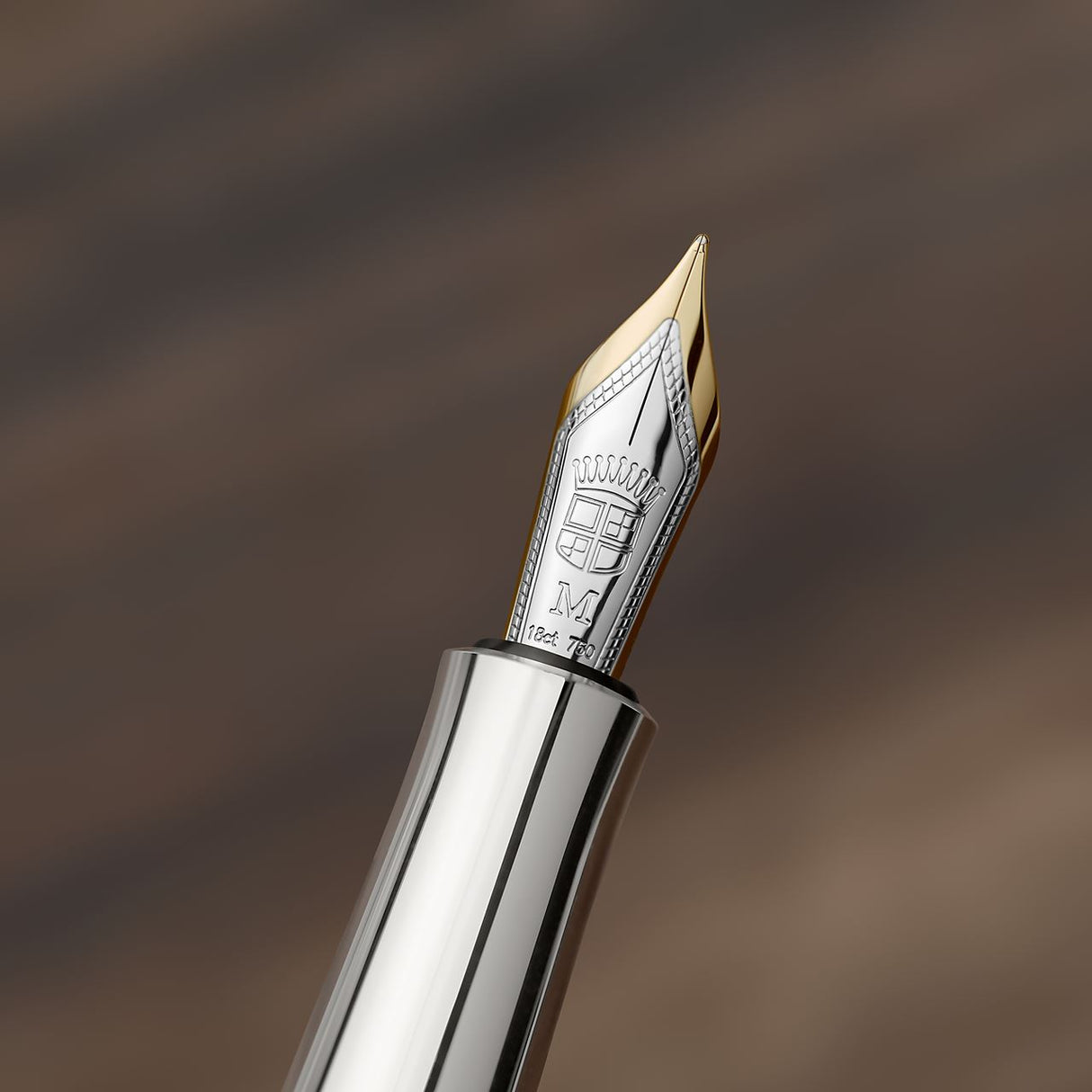 Graf Von Faber-Castell Magnum Fountain Pen - Walnut