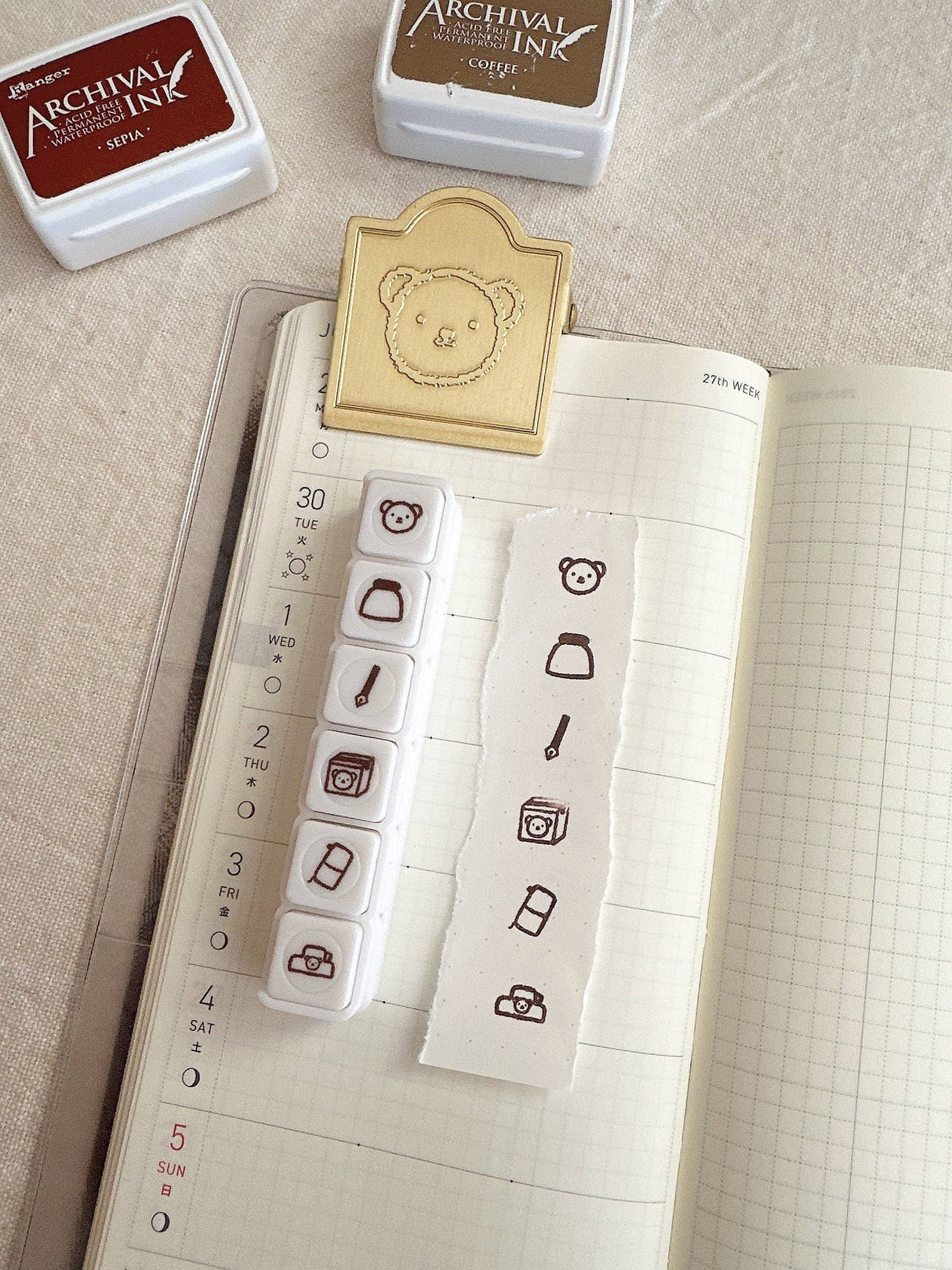 Bloom Paper Studio Bear's Happy Moments Button Stamp