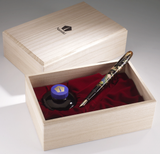 Namiki Yukari Royale Fountain Pen - Parrot with Peach