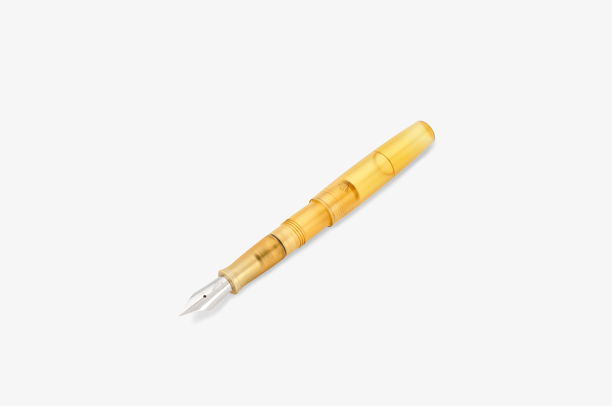 Gravitas Dinkey Fountain Pen - Ultem