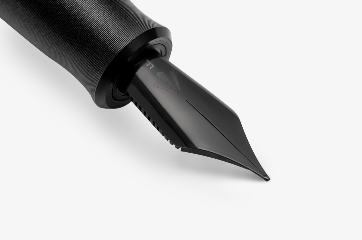 Gravitas Vac 2.0 Fountain Pen - Aluminum Black