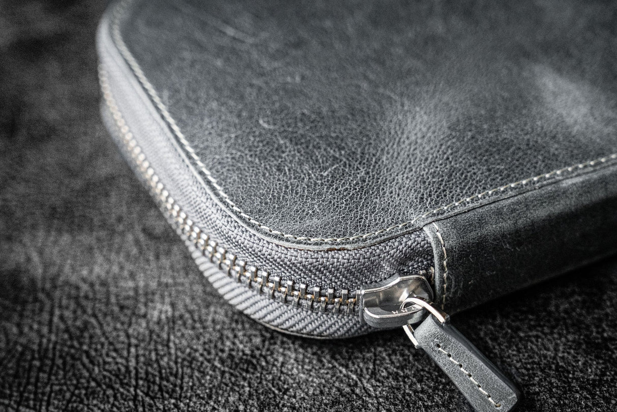 Galen Leather 10 Pen Zipper Case - Crazy Horse Smoky | Atlas Stationers.
